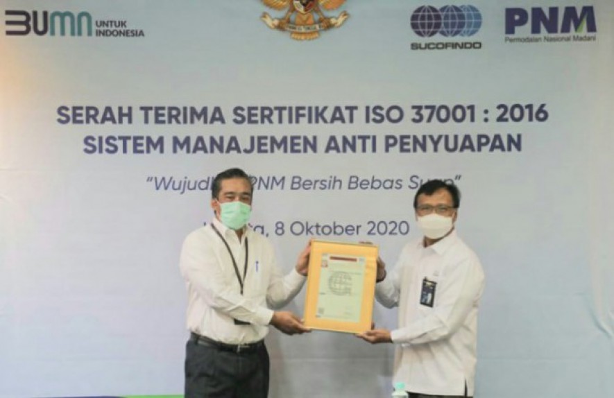 PNM Menerima Sertifikat ISO 37001:2016 Sistem Manajemen Anti Penyuapan (SMAP) dari PT SUCOFINDO (Photo by BUMN)
