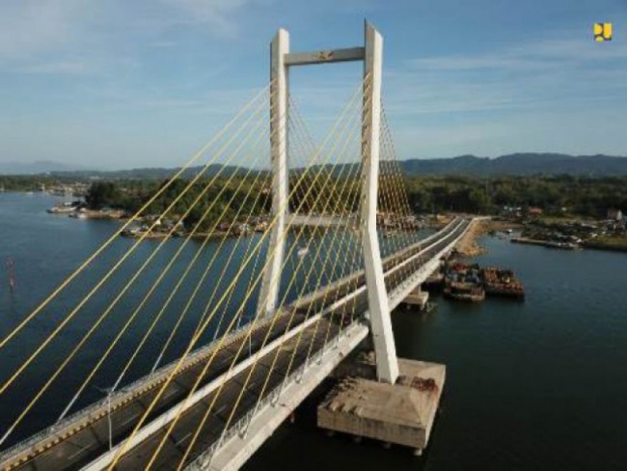 Jembatan Teluk Kendari