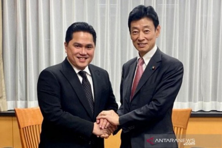 Menteri BUMN Erick Thohir melakukan pertemuan dengan Menteri Negara Urusan Ekonomi dan Fiskal Jepang Yasutoshi Nishimura di Tokyo, Rabu (20/11/2019). ANTARA/HO/Kementerian BUMN/pri. 