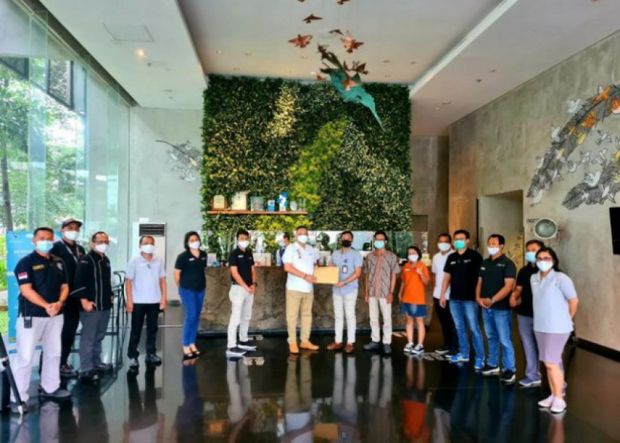 Brafely Sahelangi, General Manager Aviary Bintaro bersama Sucofindo dan Manajemen Aviary Bintaro