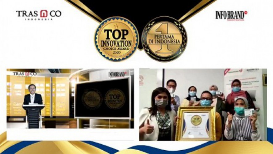 Director PT Mustika Ratu Tbk (MRAT), Kusuma Ida Anjani, bangga Mustika Ratu meraih Top Innovation Choice Award 2020 untuk Inovasi Herbamuno+ ? Kombinasi Science, Technologi & Nature dalam 1 produk untuk tingkatkan Imunitas tubuh di Era New Normal.? 