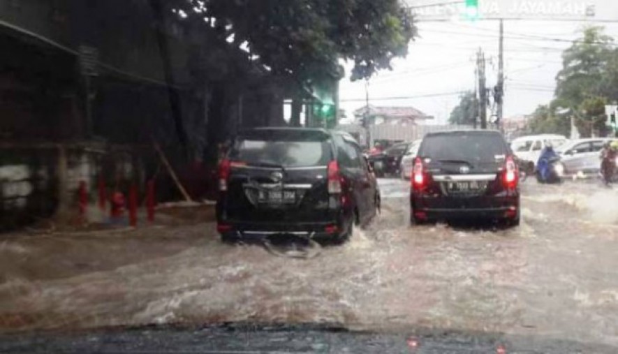 Ilustrasi hujan deras. (Foto Dok Industry.co.id)