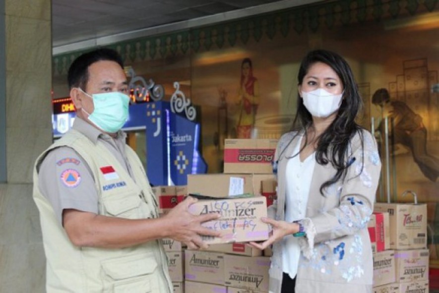 nesis Group melalui Yayasan Enesis Indonesia turut bersimpati dengan memberikan bantuan berupa Vitamin dan Hand Sanitizer kepada Gubernur DKI Jakarta beserta jajaran Pemprov DKI Jakarta di Balai Kota Jakarta.