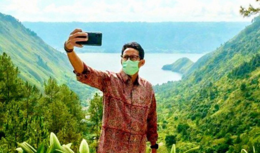 Menteri Sandi di Danau Toba (ist)