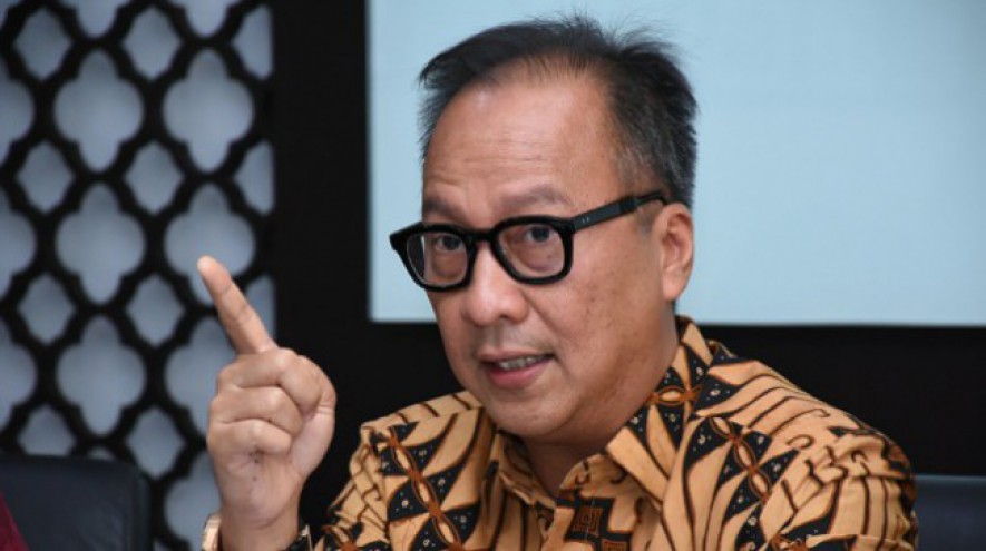 Menteri Perindustrian Agus Gumiwang Kartasasmita 