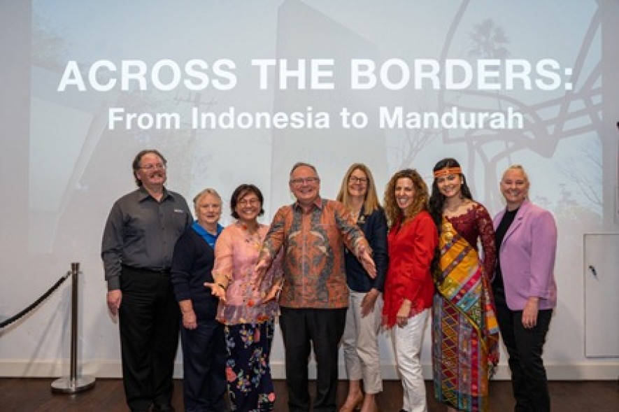 Promoting Indonesia in West Australia, the Indonesian Consulate General Holds a Cultural Exhibition at the Mandurah Museum