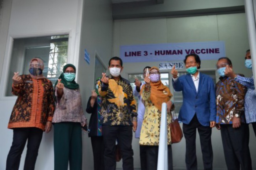 Wakil Ketua Komisi IX DPR RI - Emanuel Melkiades Laka Lena Saat Memimpin Delegasi Komisi IX DPR Menemui Direksi PT. Sanbe Farma di Bandung (Photo by Husen/Man)